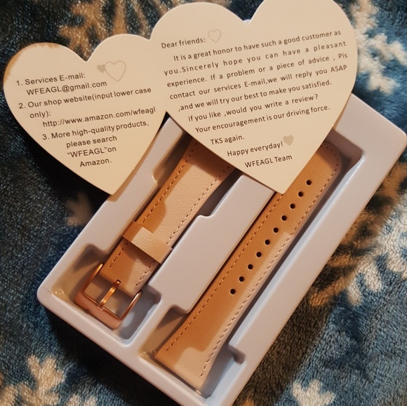 ROSE GOLD FITBIT BAND - Picture 2 of 3